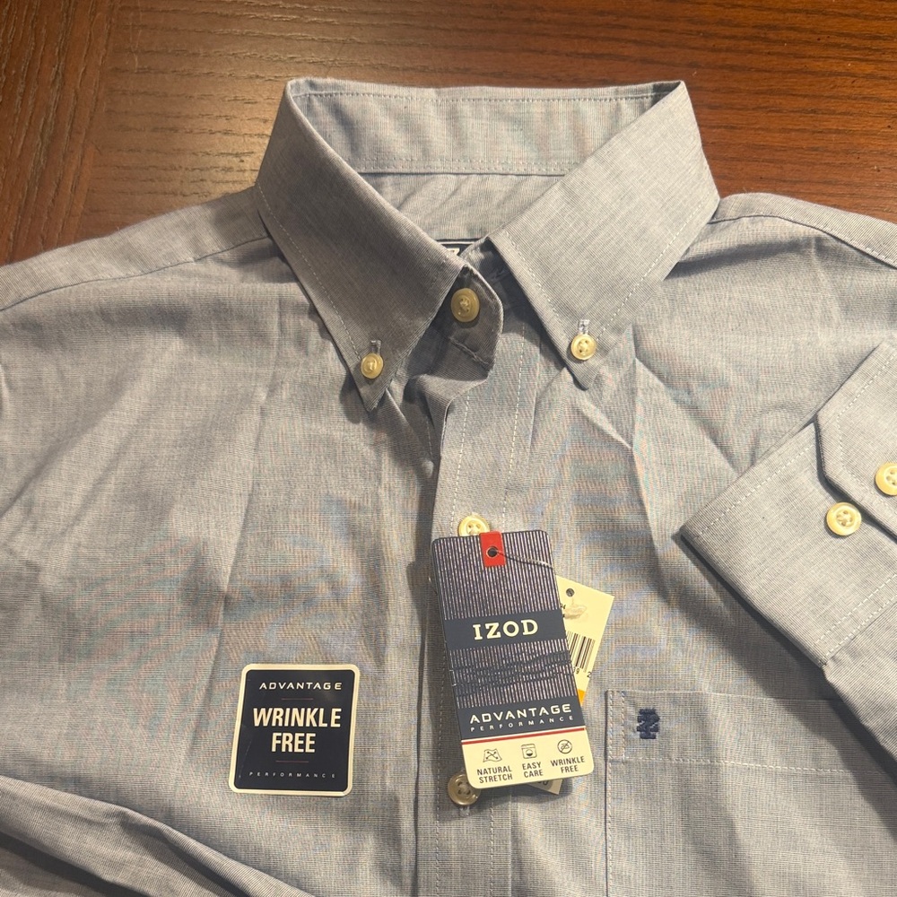 IZOD Men's Casual Light Blue Button Down Shirt